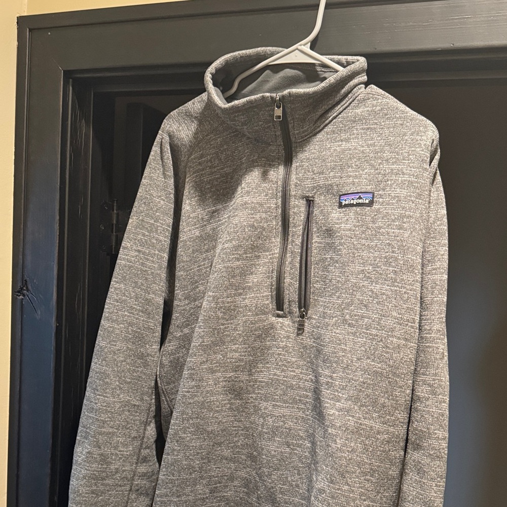 Patagonia Heathered Gray Fleece Pullover